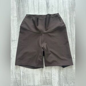 Alo 3” High Waist Air Lift Biker Short Espresso Size XS